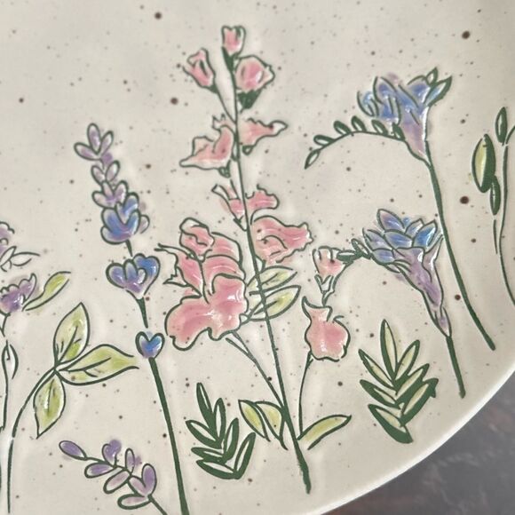 Flower engraved ceramic side plates (set of 2) - Picture 4 of 5